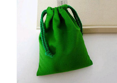 Trung Quốc Kích thước nhỏ tùy chỉnh màu xanh lá cây nhung dây rút túi mềm để bảo vệ đồ trang sức nhà máy sản xuất