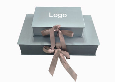 Trung Quốc Màu kim loại Papercraft Gift Box Embossed Logo cho quần áo trẻ em bao bì nhà máy sản xuất