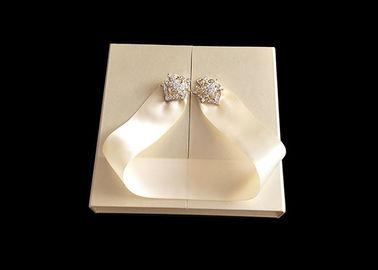Trung Quốc Golden Wedding Gift đóng gói cuốn sách hình hộp với Ribbon môi trường ODM nhà máy sản xuất